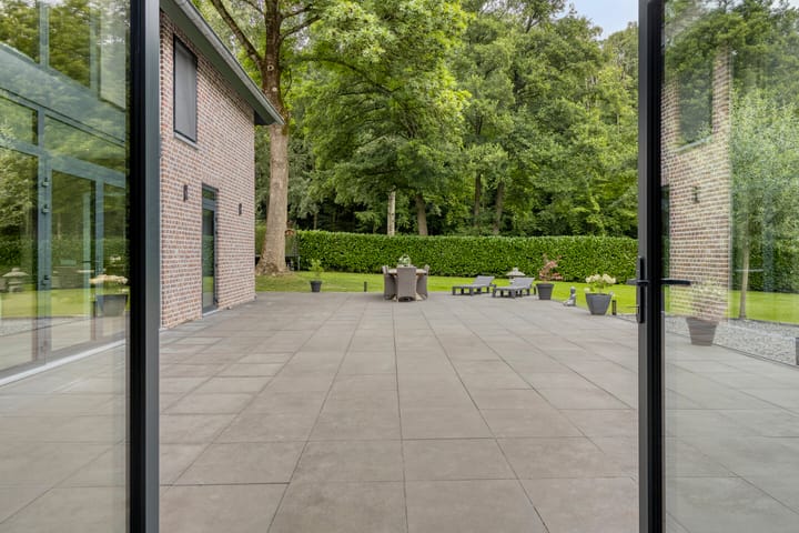 Foto 43 van Broek 17