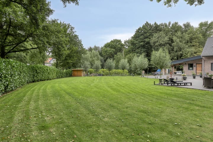 Foto 49 van Broek 17