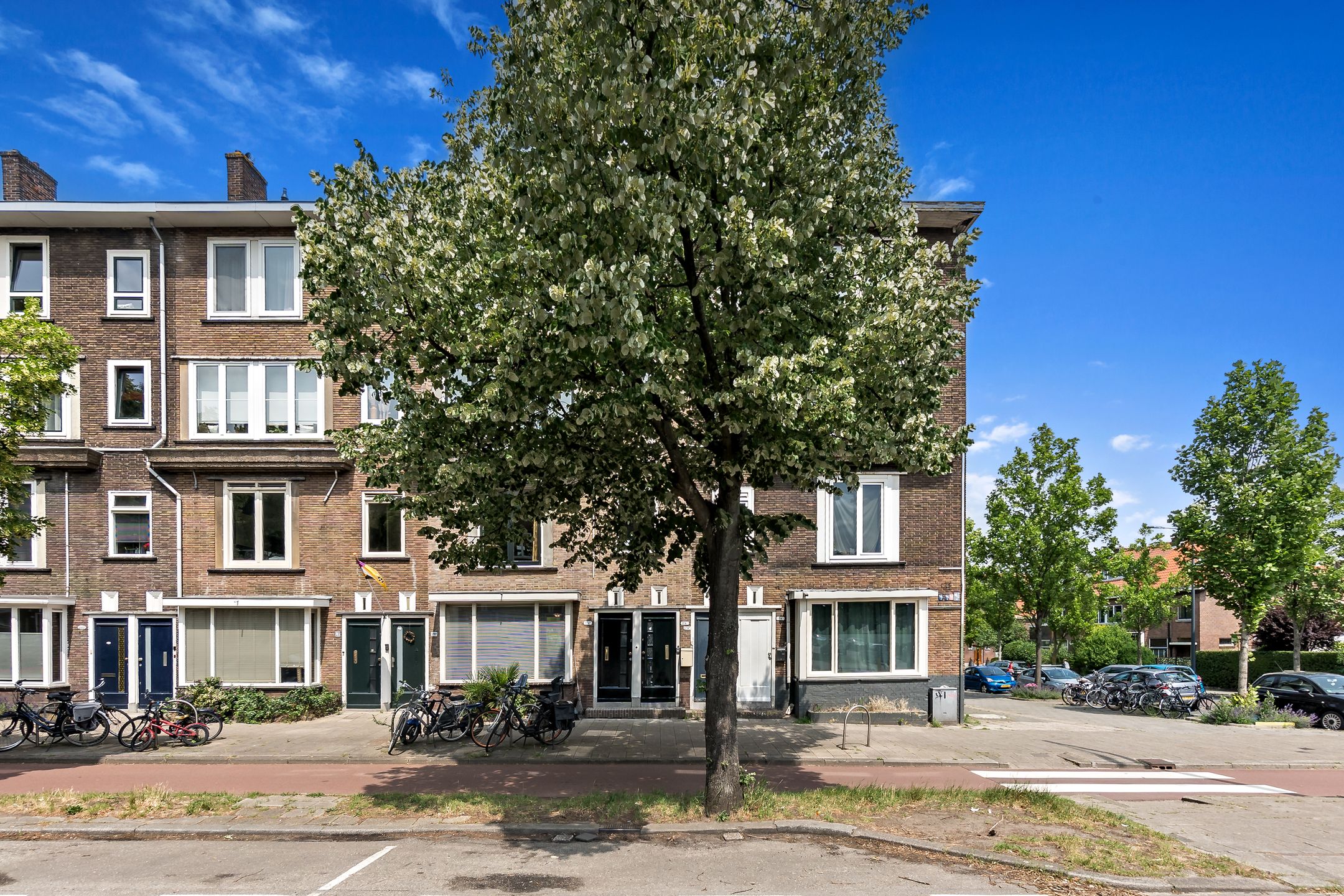 Foto 48 van Burgemeester Knappertlaan 176-A