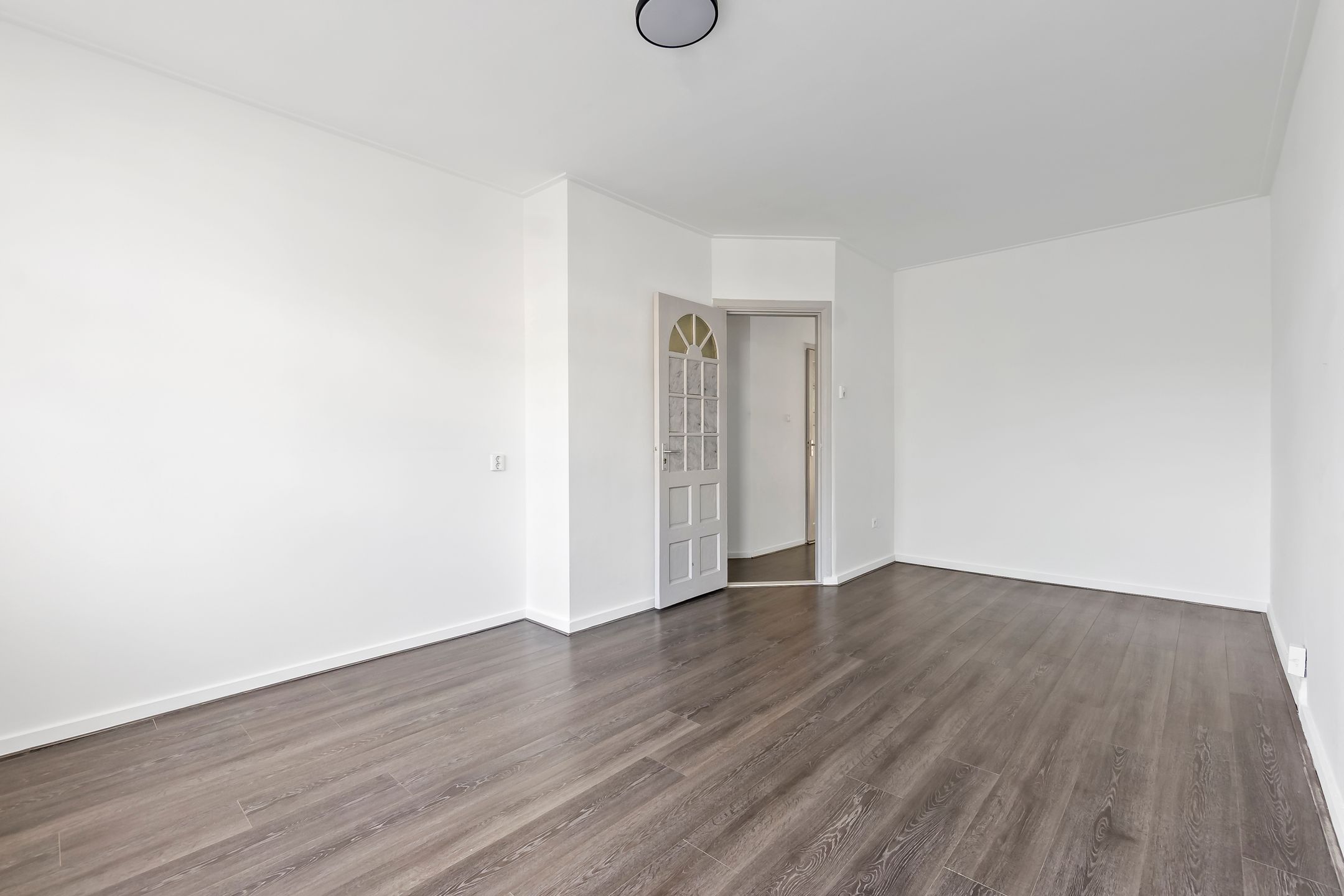 Photo 6 of Van der Hoopstraat 1