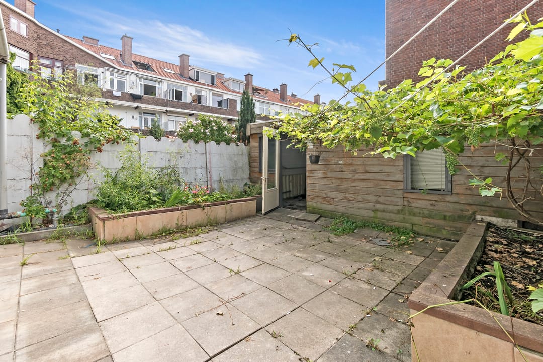 Photo 28 of Van der Hoopstraat 1