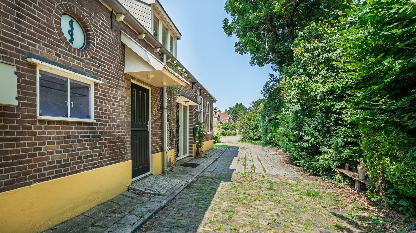 Photo 5 of Oosteinde 164-A