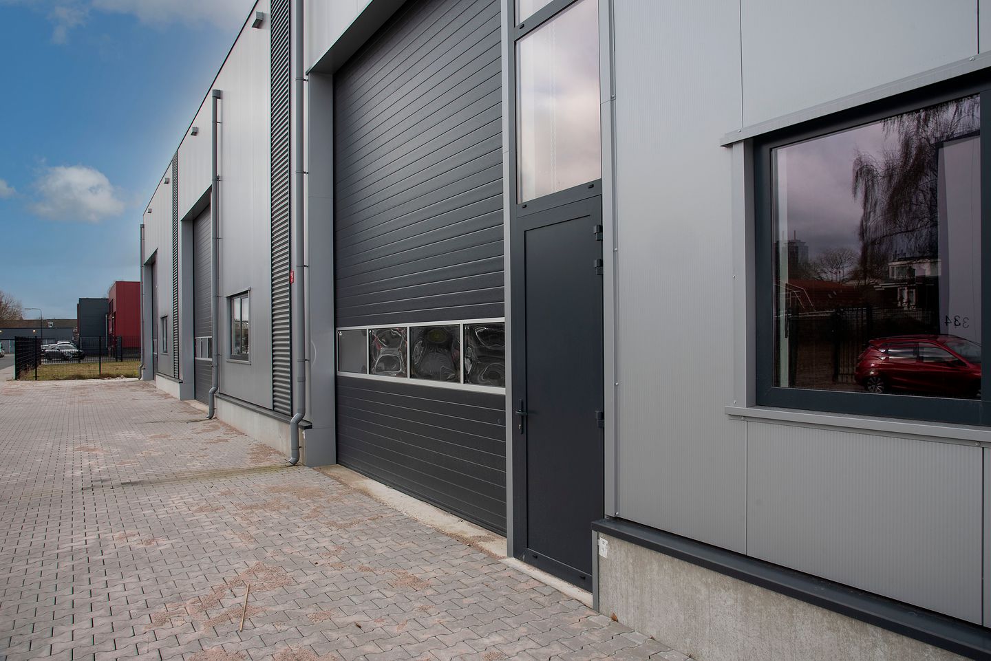 View photo 2 of Kalimantanstraat 15