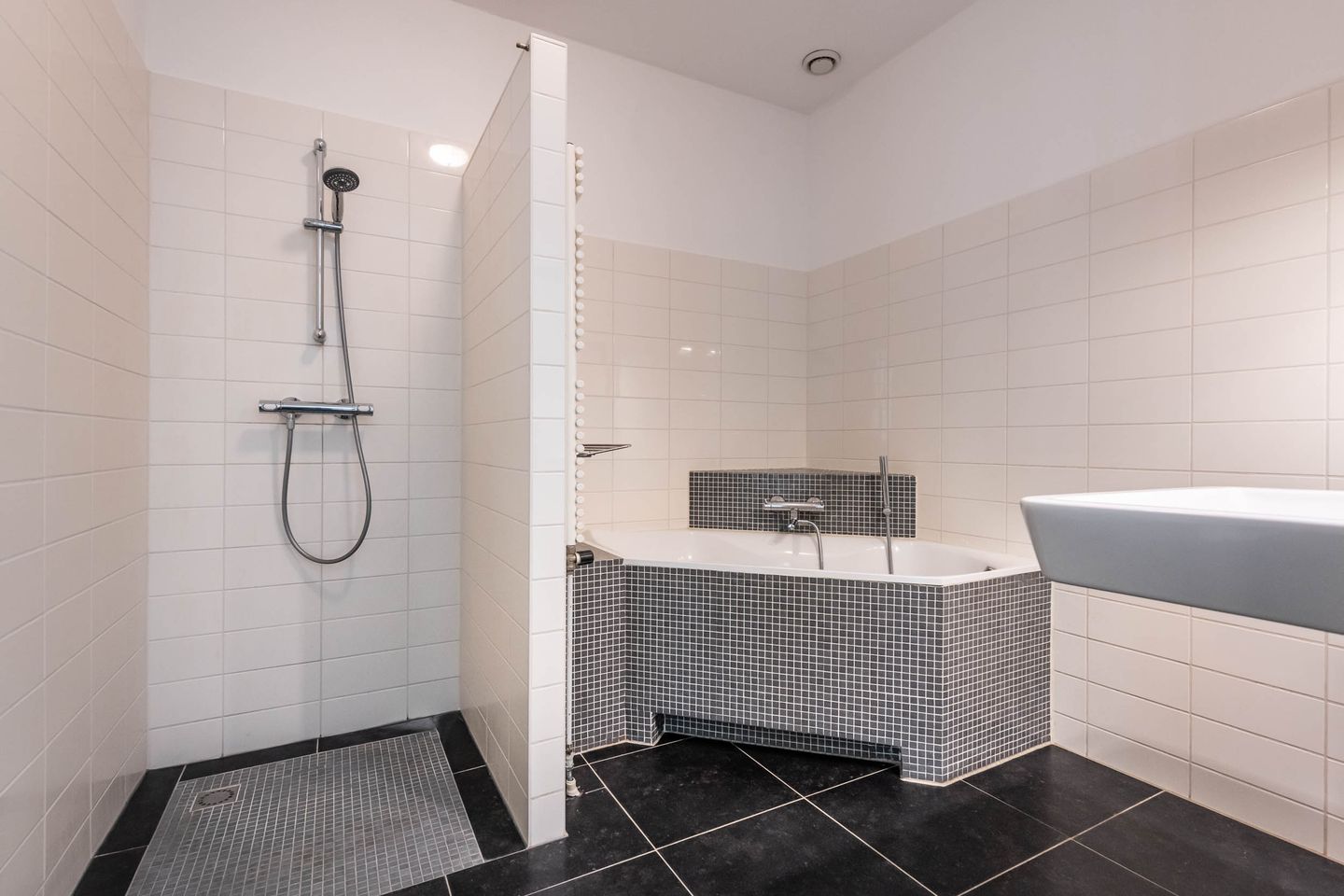 Photo 34 of Timorplein 1-D