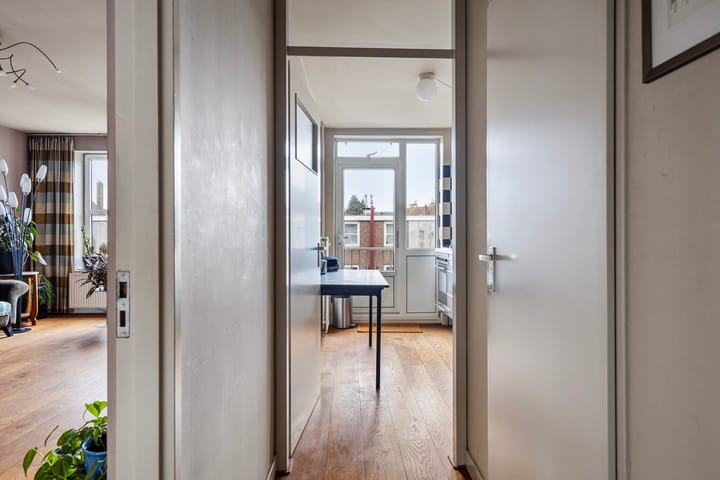 Foto 18 van Van Hilligaertstraat 172