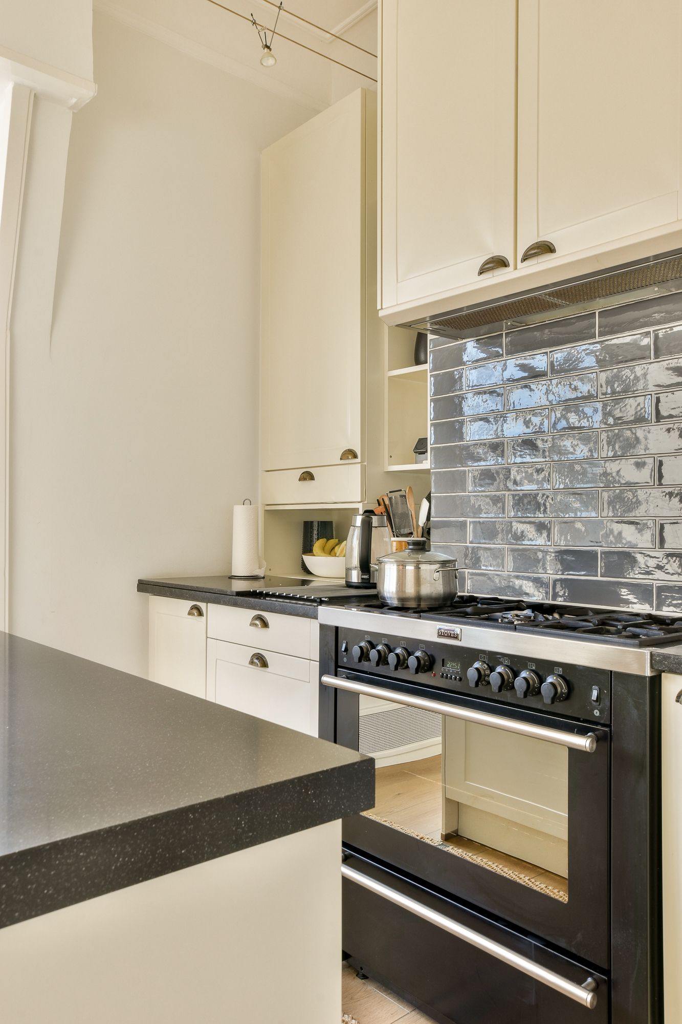 Foto 12 van De Lairessestraat 12-3