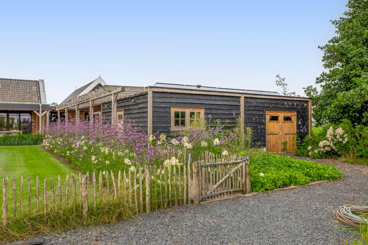 Photo 64 of Tiendweg-West 32