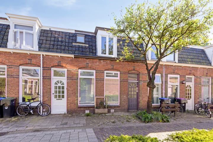 Photo 1 of Pieterseliestraat 22