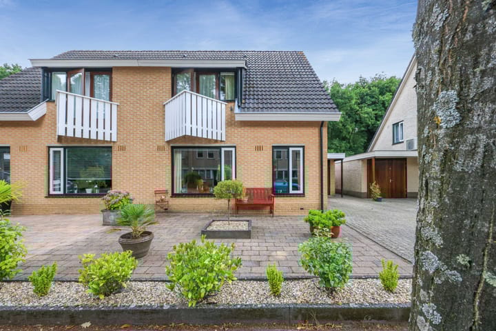 Foto 2 van Apollovlinder 32