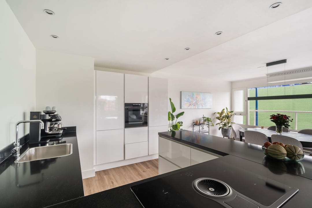 Foto 13 van Weena 769