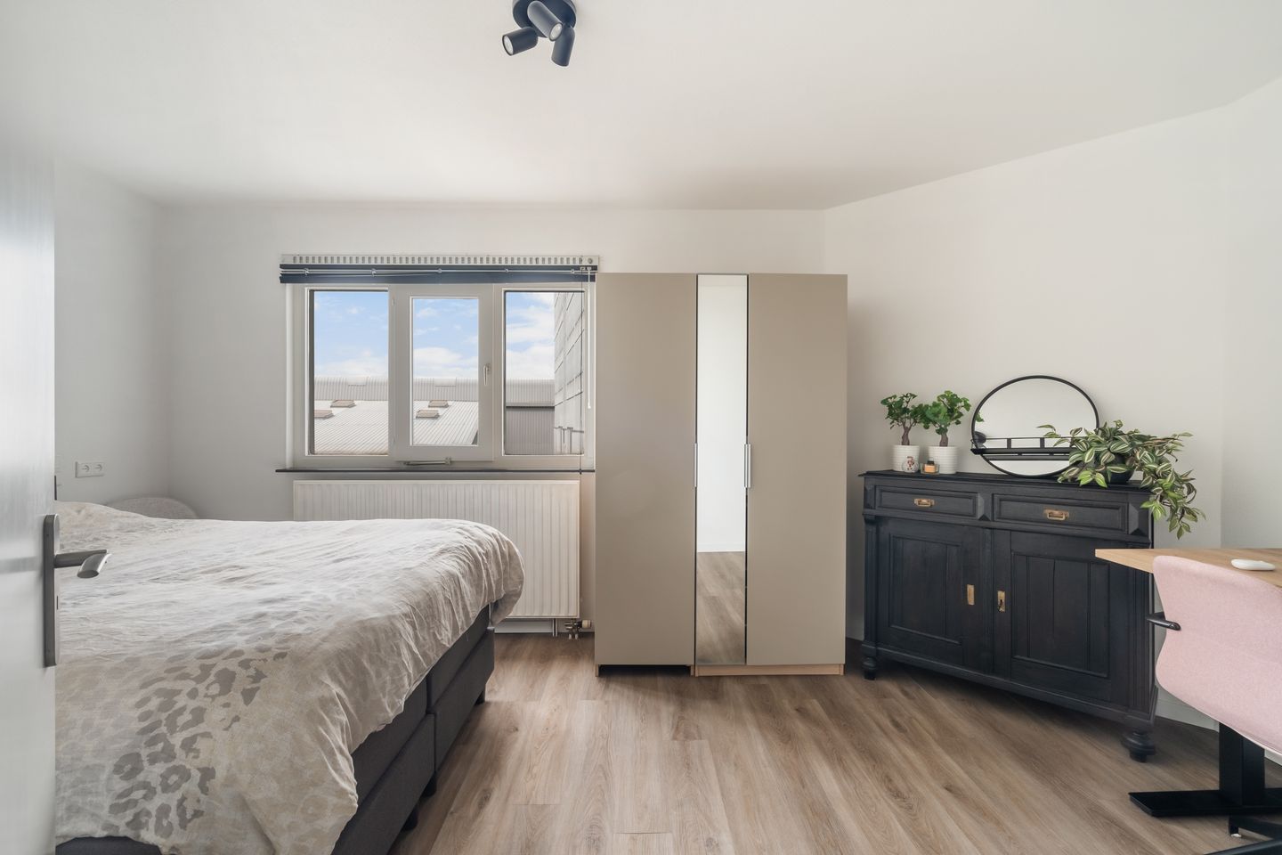 Foto 19 van Weena 769