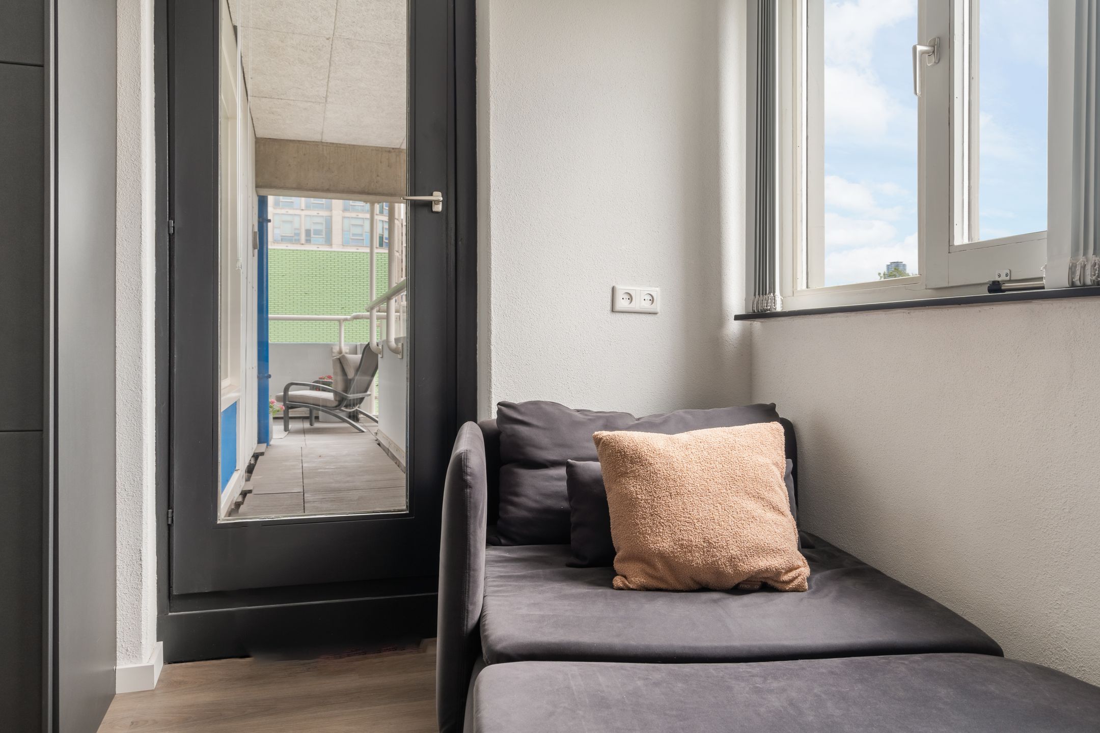 Foto 21 van Weena 769