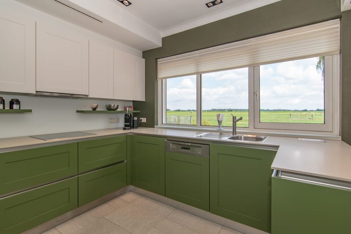 Foto 12 van Middelweg 5