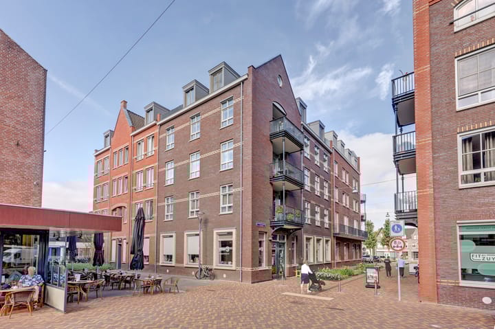 Photo 2 of Wilhelminaplein 115