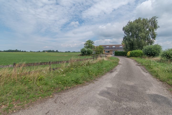 Foto 55 van Middelweg 5