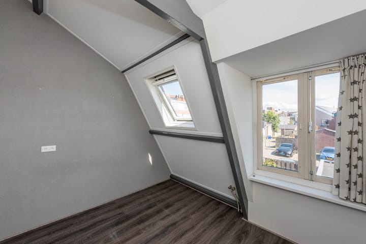 Foto 22 van Casteleynstraat 5