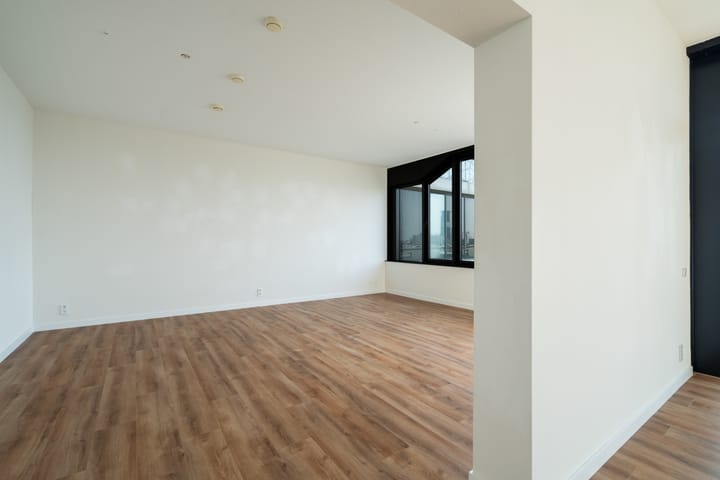 Foto 7 van Anna van Buerenplein 70