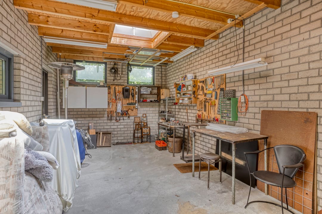 Photo 38 of Hurk 209