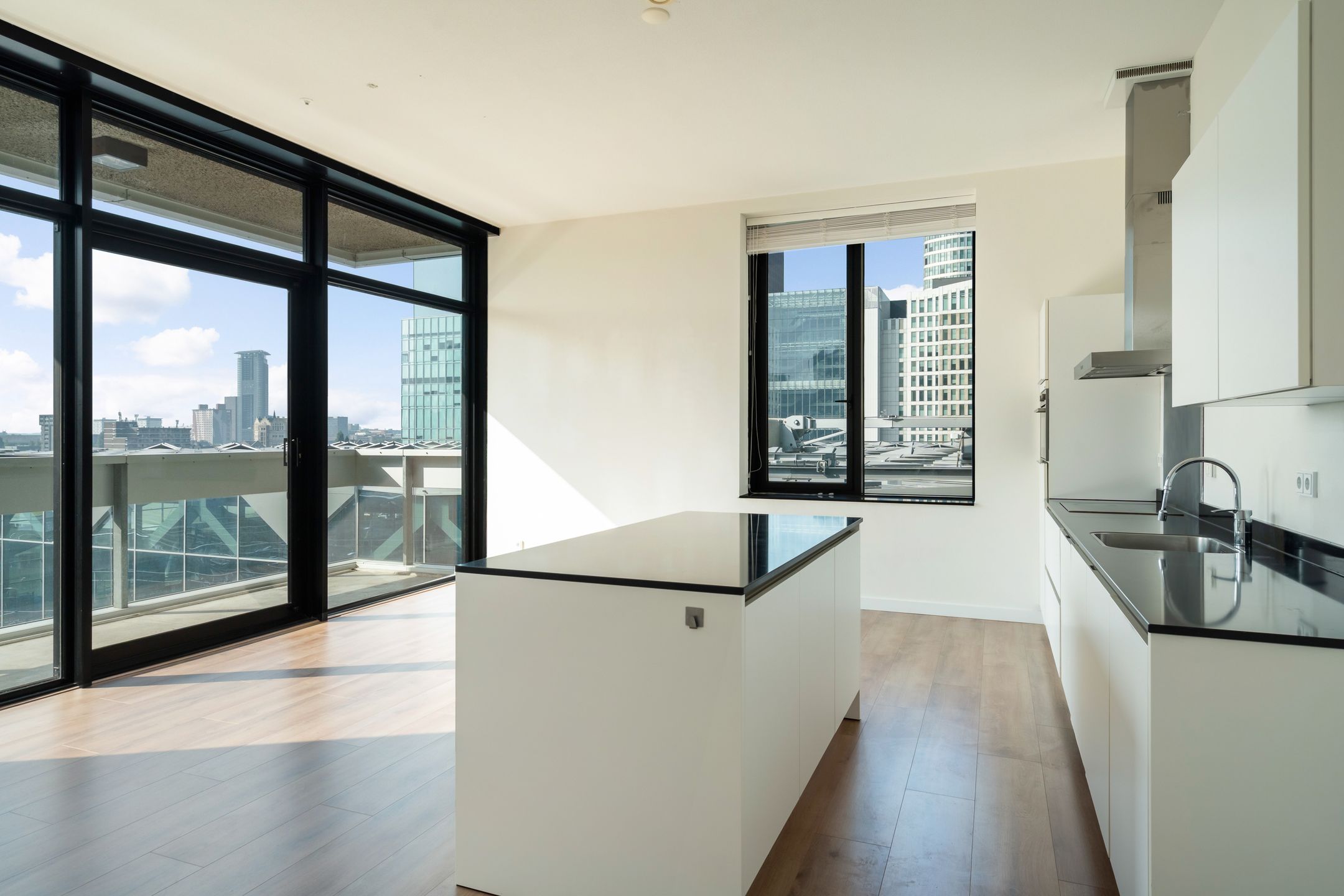 Photo 18 of Anna van Buerenplein 70