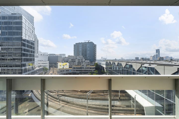 Foto 20 van Anna van Buerenplein 70