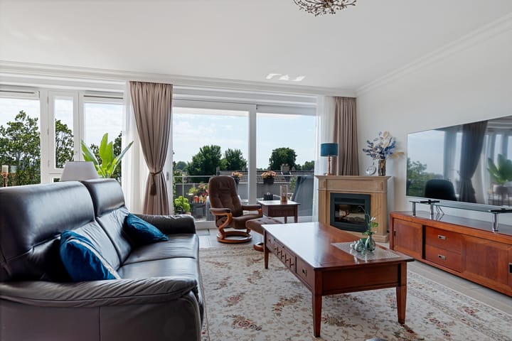 Photo 2 of Hermanus Reyntjeslaan 84-A