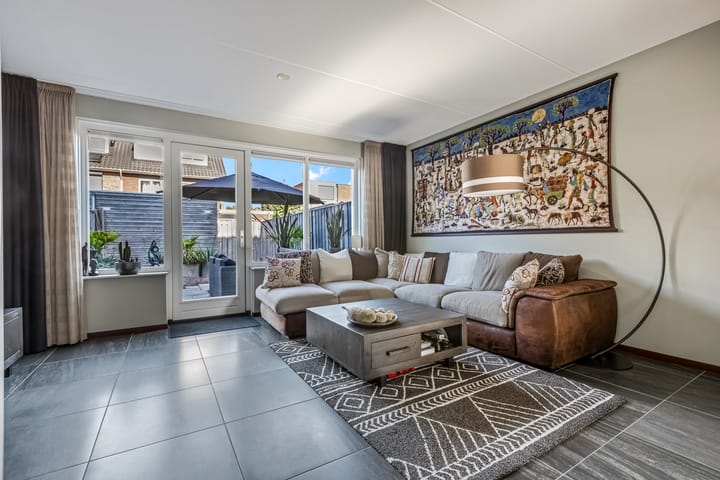 Foto 2 van Van Velthuizenerf 8