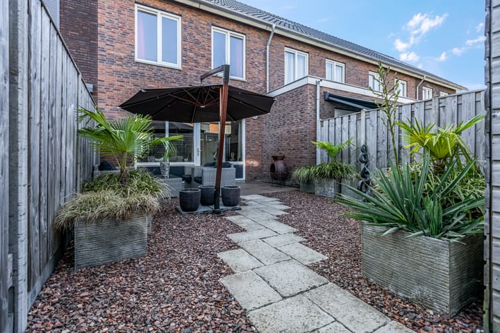 Foto 4 van Van Velthuizenerf 8