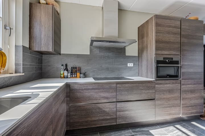 Foto 3 van Van Velthuizenerf 8