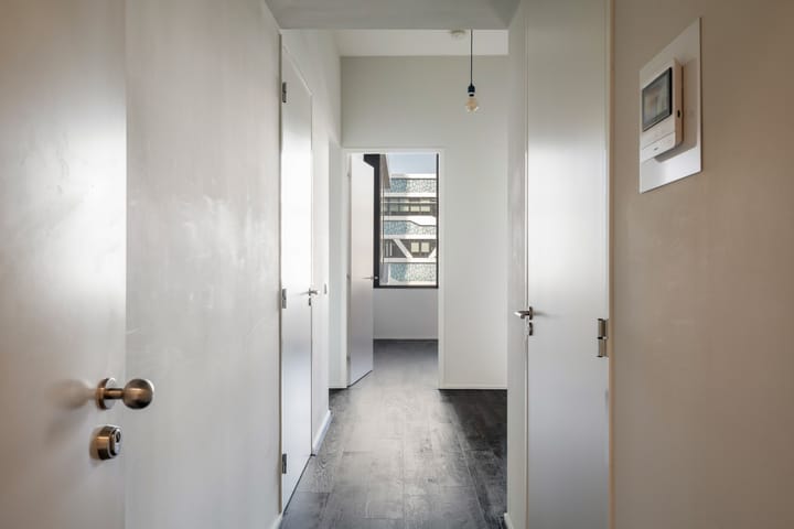 Foto 2 van Anna van Buerenplein 97