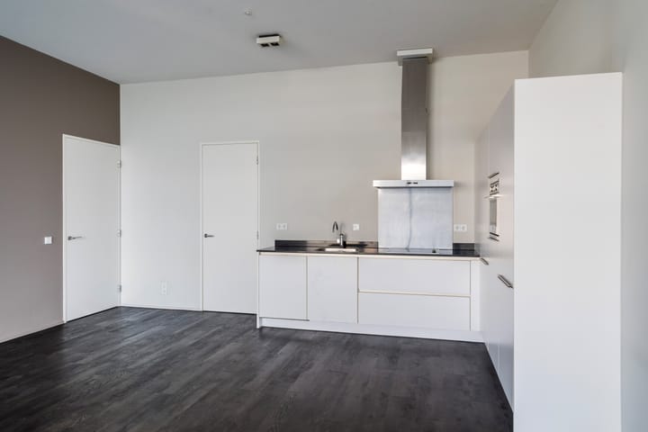 Foto 8 van Anna van Buerenplein 97