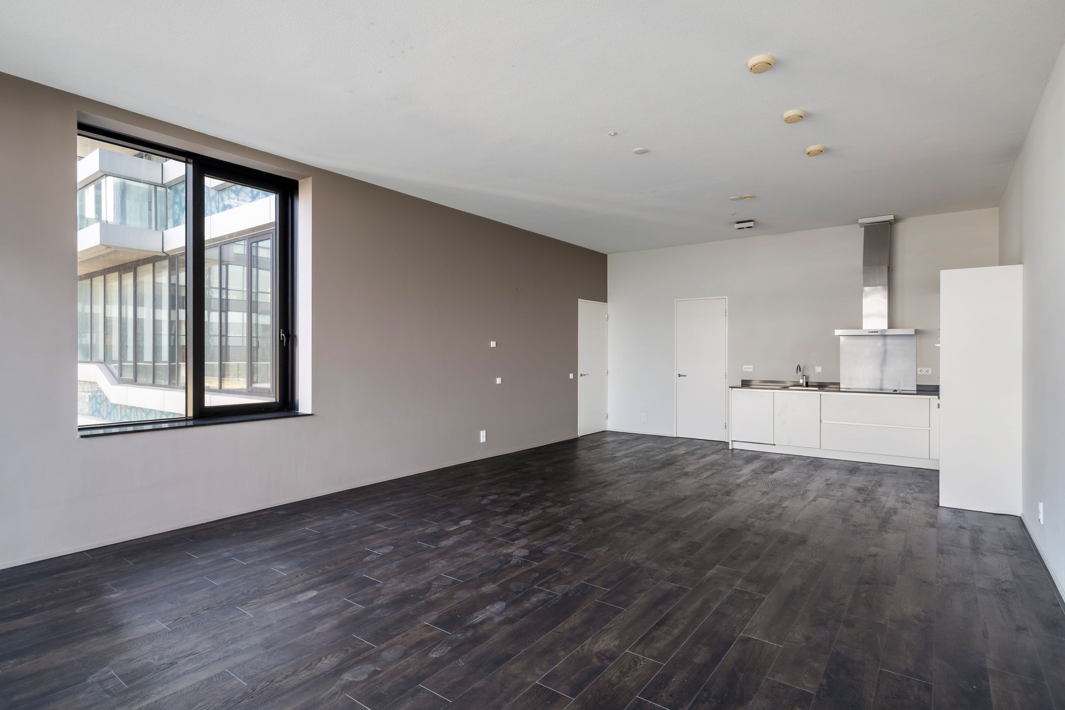 Foto 12 van Anna van Buerenplein 97