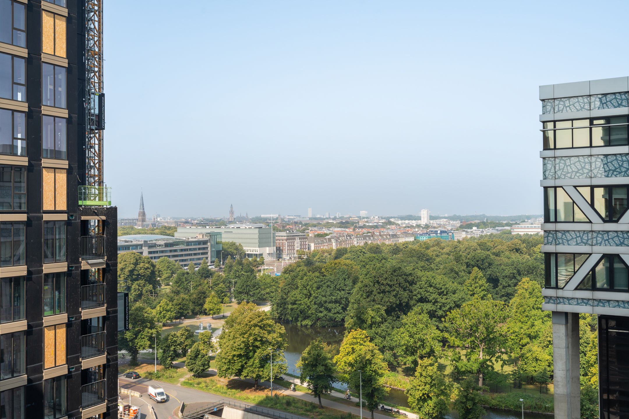 Foto 18 van Anna van Buerenplein 97