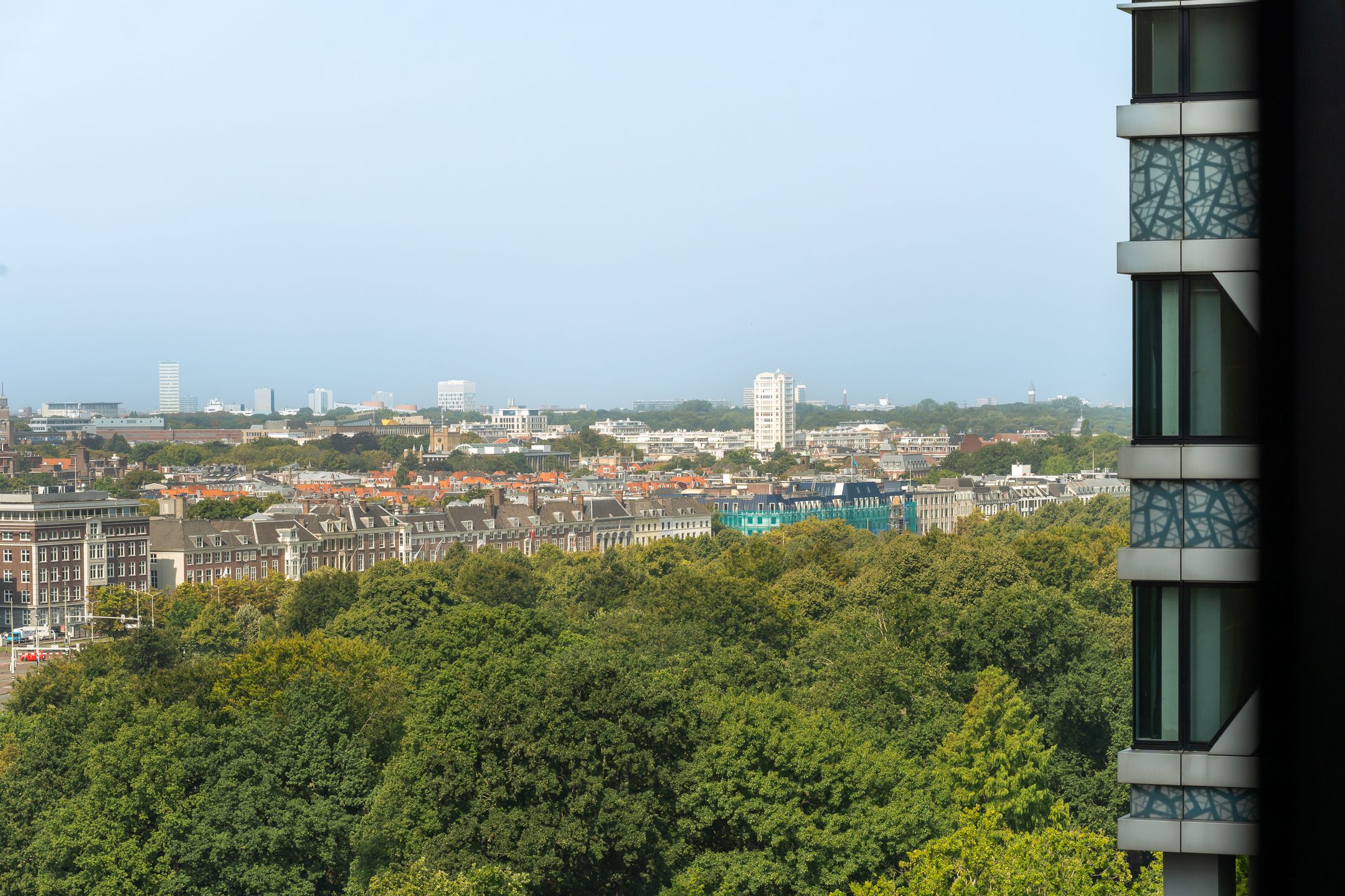 Foto 36 van Anna van Buerenplein 97