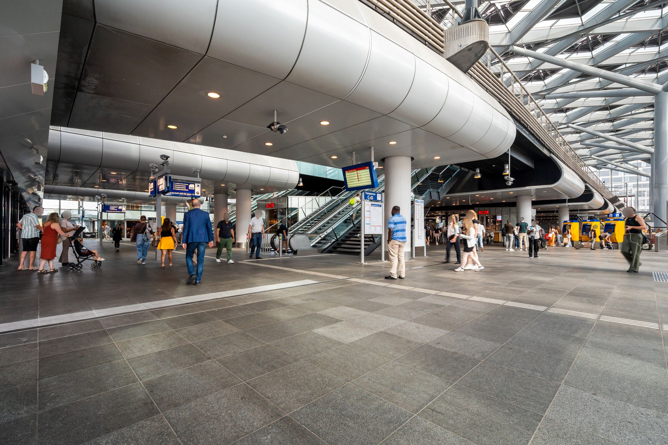 Foto 42 van Anna van Buerenplein 97