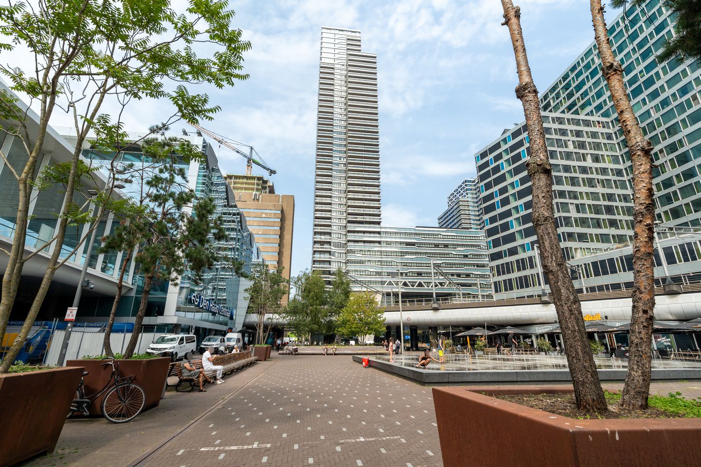 Foto 44 van Anna van Buerenplein 97