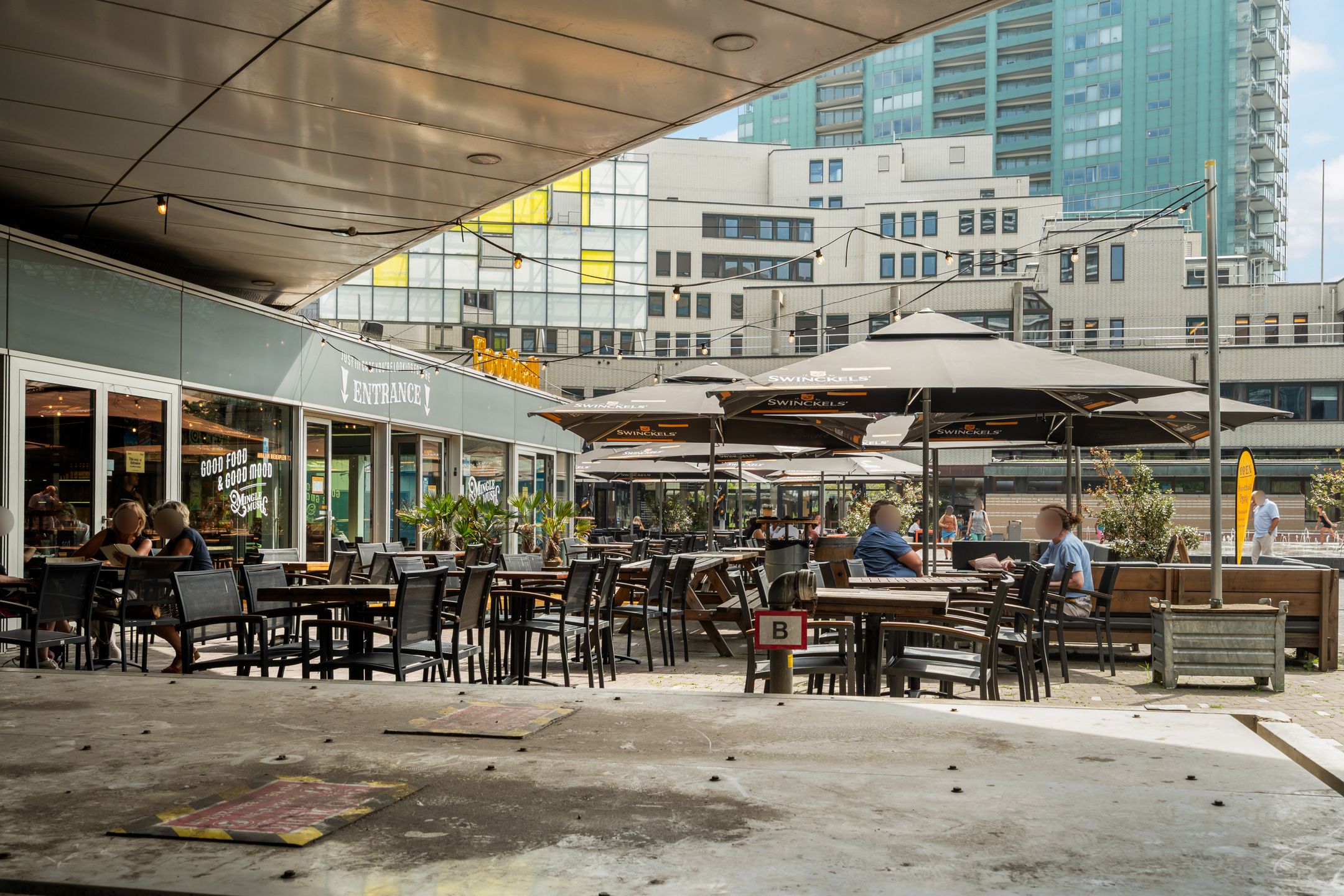 Foto 45 van Anna van Buerenplein 97