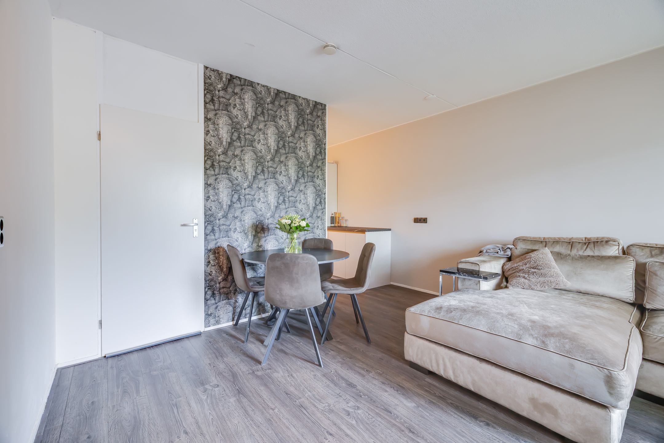 Foto 6 van Houtsnijdershorst 105