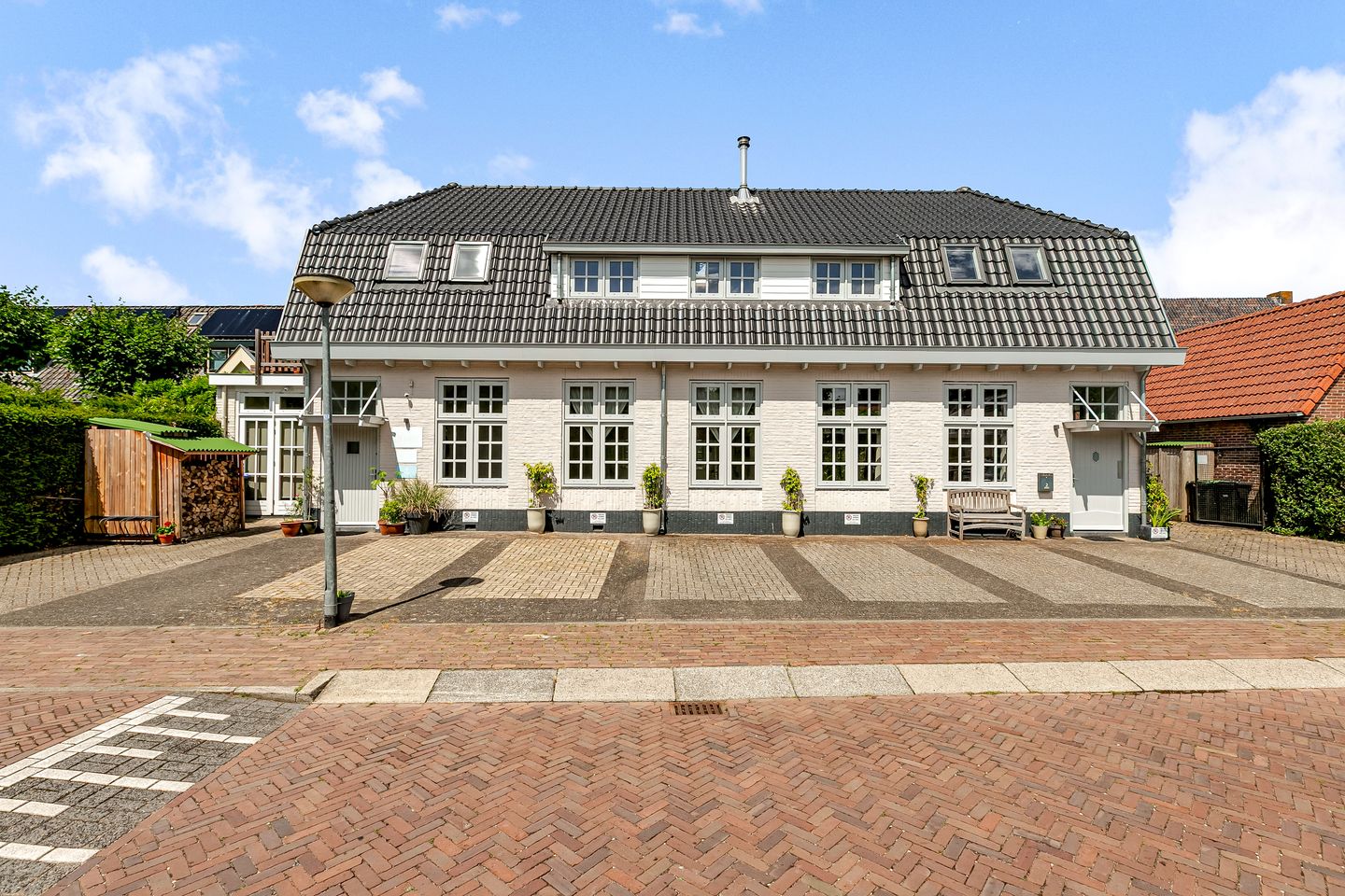 Bekijk foto 1 van Beursweg 2