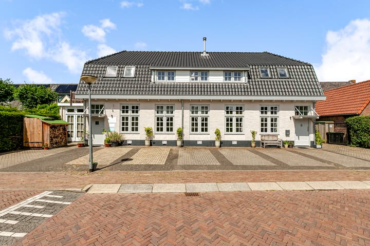 Beursweg 2, Huizen