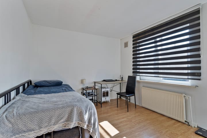 Photo 9 of De Ruyterstraat 80