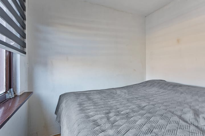 Photo 11 of De Ruyterstraat 80