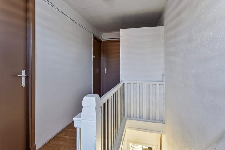 Photo 13 of De Ruyterstraat 80