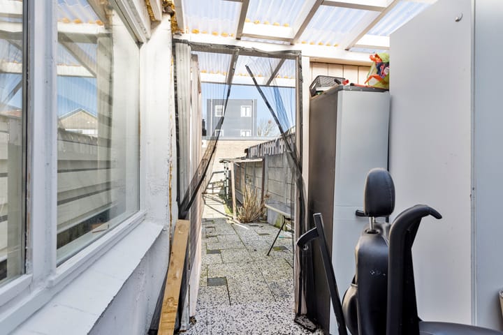 Photo 28 of De Ruyterstraat 80