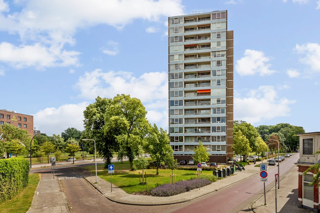 Photo 1 of Heutinkstraat 53