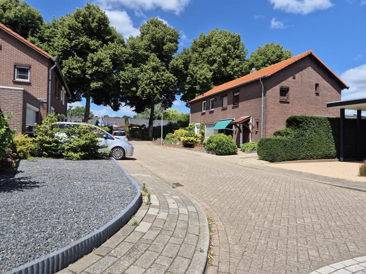 Photo 4 of Pastoor Pielsstraat 13