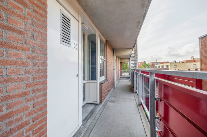 Foto 11 van Buis 133