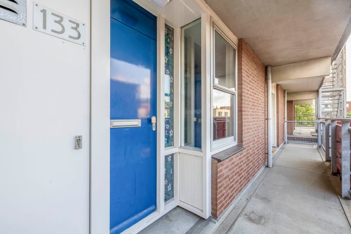 Foto 12 van Buis 133