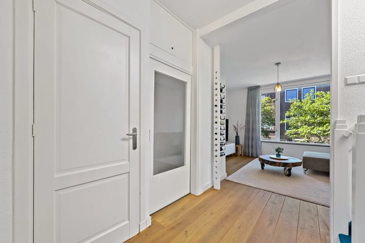 Photo 5 of Isaäk Hoornbeekstraat 31