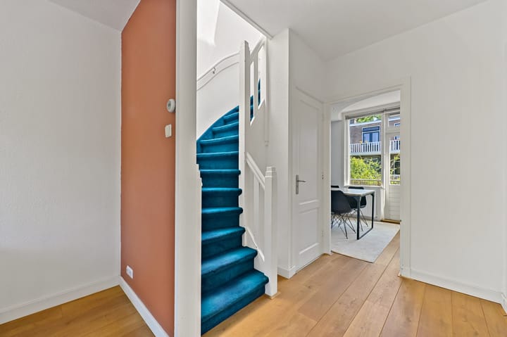 Photo 6 of Isaäk Hoornbeekstraat 31