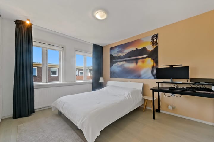 Photo 21 of Isaäk Hoornbeekstraat 31